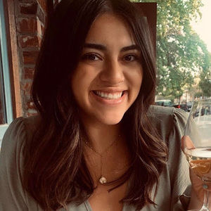 Meet your Posher, Lydia